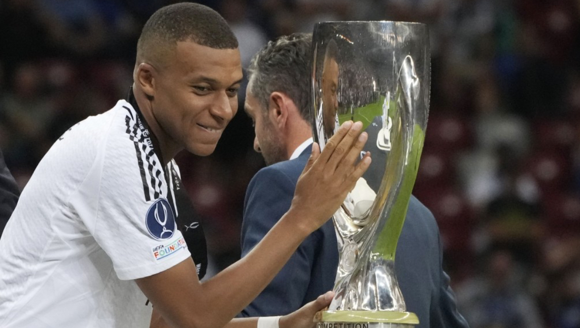 欧洲足坛巨星斩获人气最佳球员称号 欧洲足坛巨星斩获人气最佳球员称号