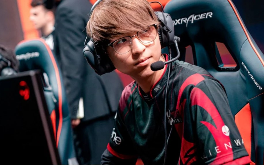 T1碾压Rogue,Hanssama完成帽子戏法的简单介绍 T1碾压Rogue,Hanssama完成帽子戏法的简单介绍