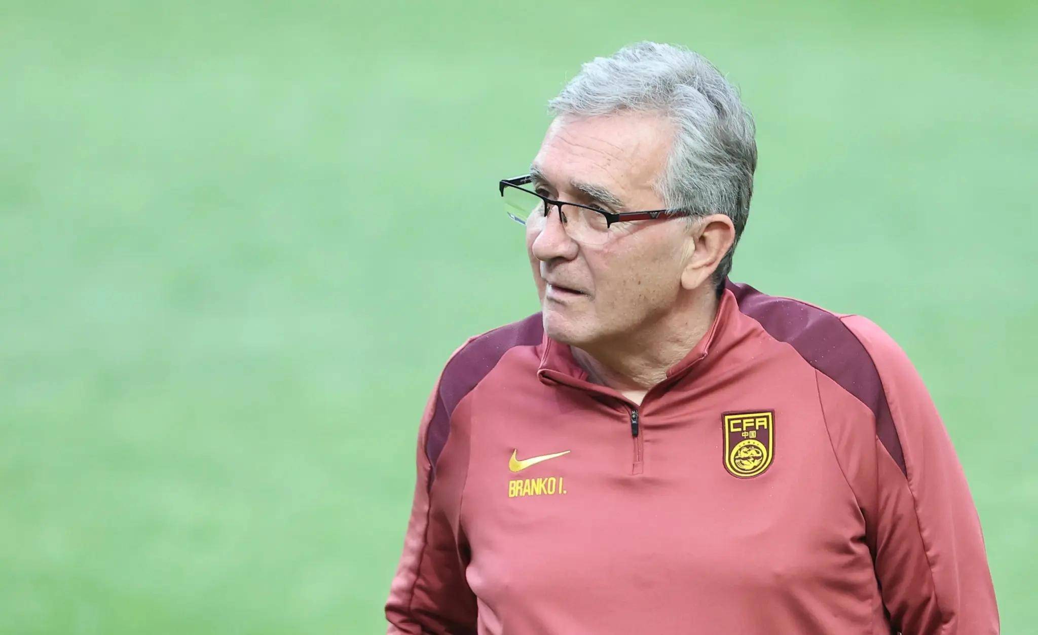 熊猫体育全站APP下载-沃尔夫斯堡新晋国脚飒爽英姿，成为球队争冠希望