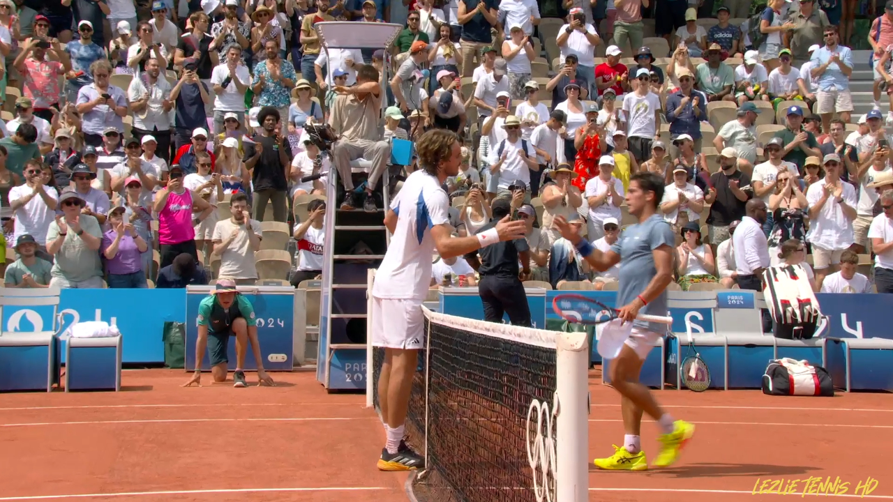 西班牙网球队完胜英国网球队，西西帕斯高光表现